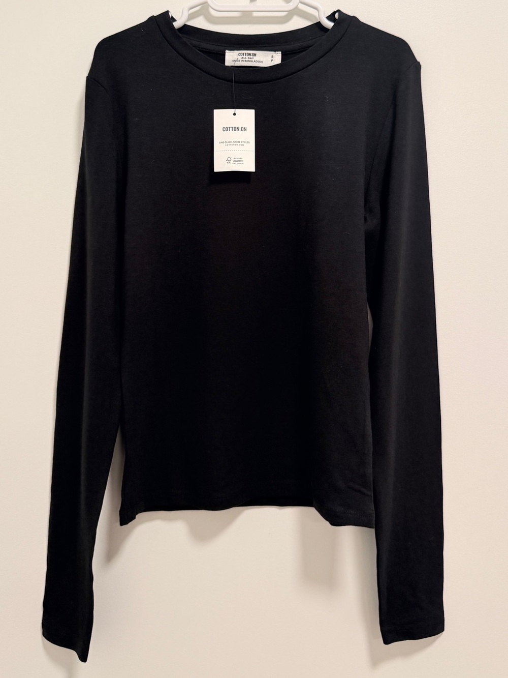 Cotton On Women’s black long-sleeve crew neck Basic tee Everyday Essential Small